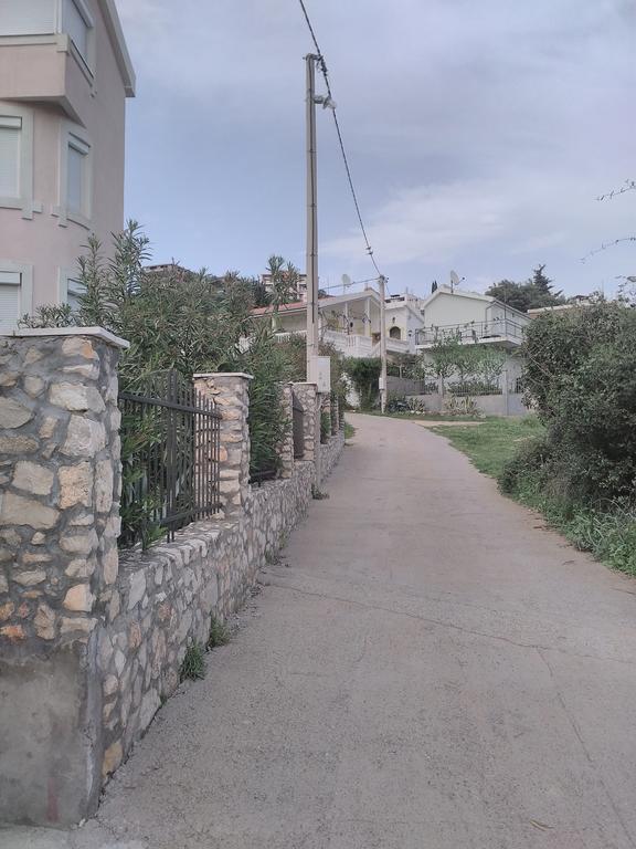 Villa Persik Утьеха Экстерьер фото
